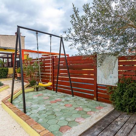 House 1119 Villa Muntic Exterior photo